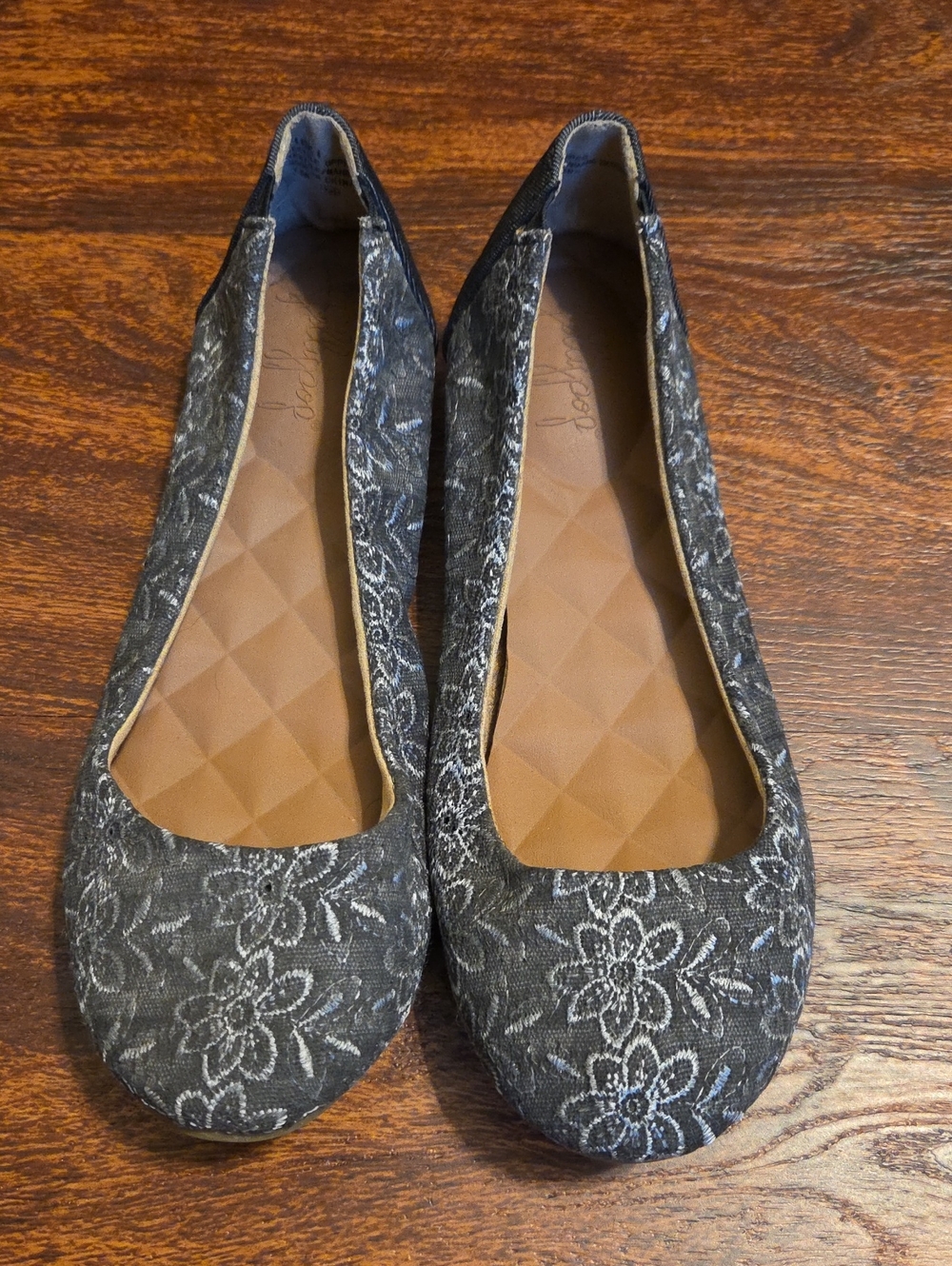 Jellypop Vicki Charcoal Grey Floral Ballet Flats Women's Size 7